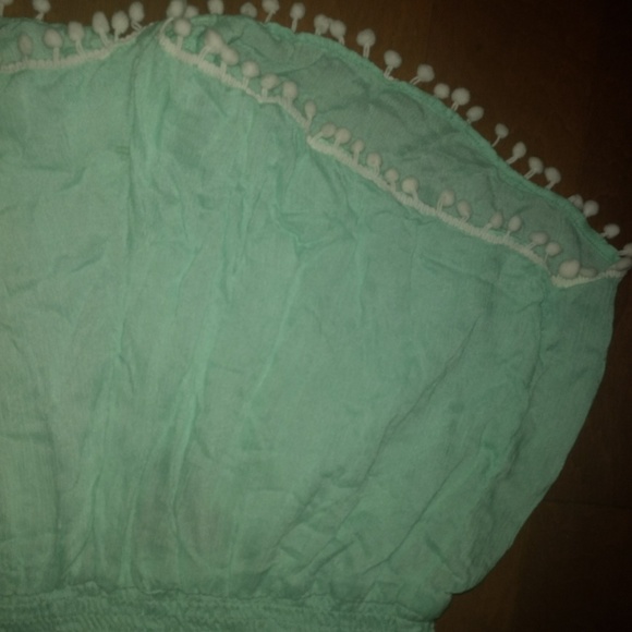 Mint green shorts - Picture 2 of 2